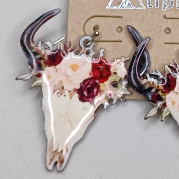 Boho Steer Skull Longhorn Floral Western Earrings - Picture 2 of 6